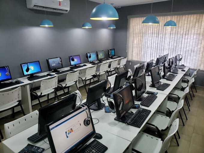 Microlins JD Ângela SP Curso de Inglês, robótica, programação, informática, cuidador de idosos, Auxiliar Odontológico, auxiliar Médico, Atendente de Farmácia.